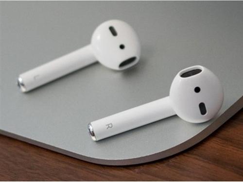 在对Pro版本的强劲需求的推动下 苹果今年可以出货6000万台AirPod