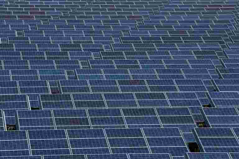 NTPC的8MW太阳能能力Auraiya项目开始商业运营