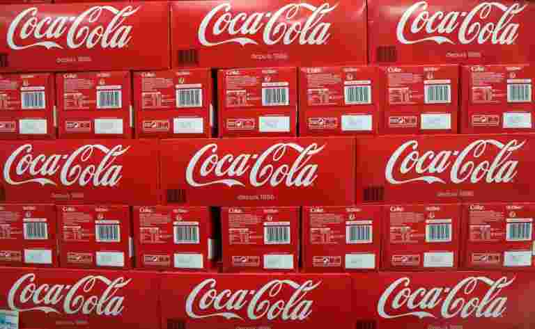 贺卡，百事可乐加强了生产更多的低糖碳酸饮料，称