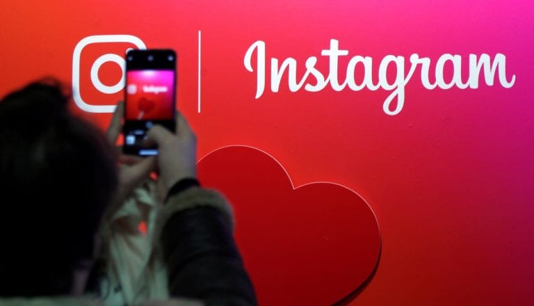 Facebook的Instagram启动了Snapchat的“线程”应用程序