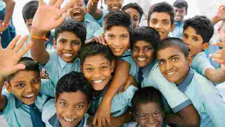 报告称，印度为世界上三分之一的儿童提供了第三个孩子