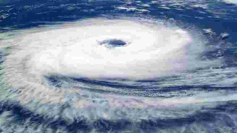 Cyclone'Bulbul'关闭加尔各答机场运营12小时