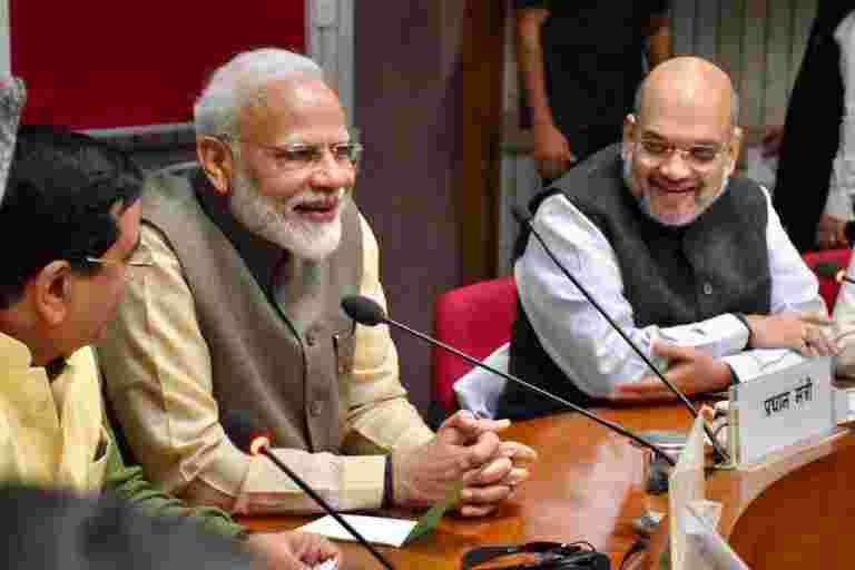 PM Modi椅子第一次会议的内阁增长会议