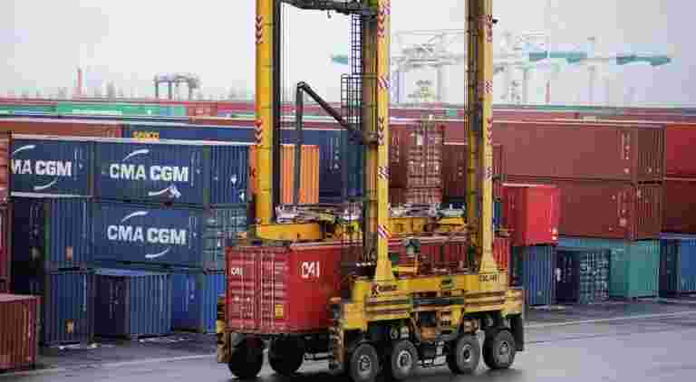 中国的进口仍然滞留在港口，其他国家的产品也受到影响