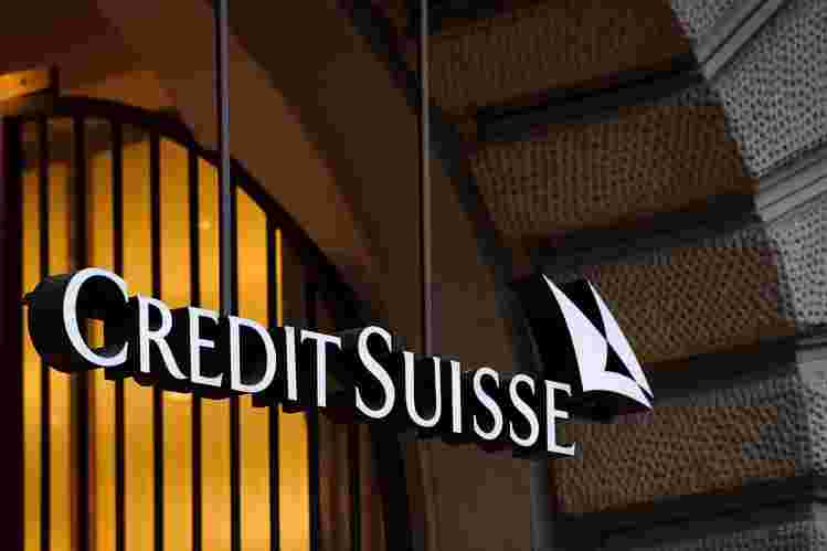 Credit Suisse的Neelkanth Mishra表示，私营公司银行的相对表现令人震惊