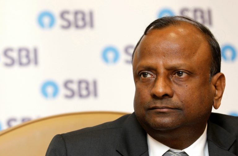 SBI董事长Rajnish Kumar呼吁推动者对贷款贷款股份是一个坏主意，说这不是正确的商业模式