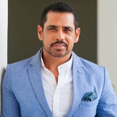 Robert Vadra出现在洗钱案中的执法局