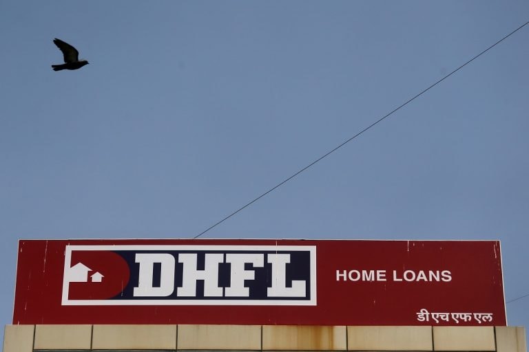 报告称，DHFL危机在风险中节省了一个Lakh存款持有人的储蓄持有人