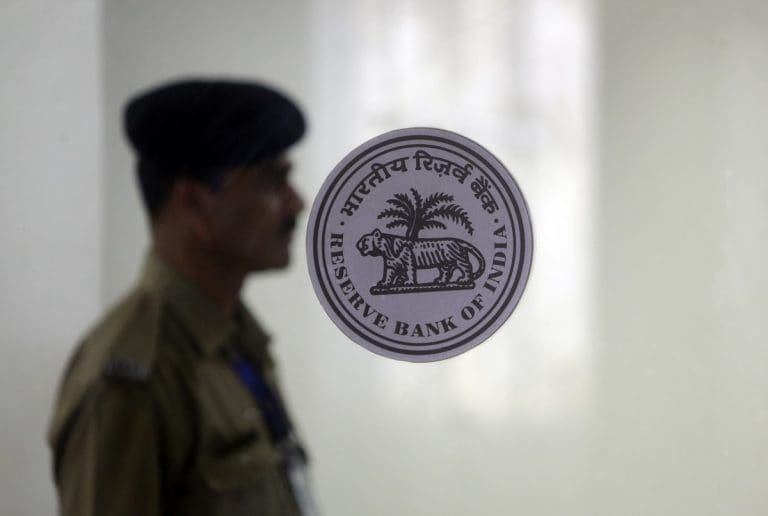 RBI FY20年度报告：利率传播在财政二下半年改善